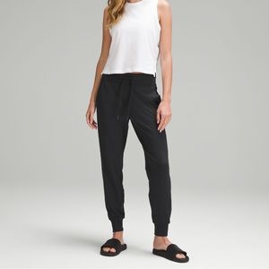 Lululemon high rise jogger